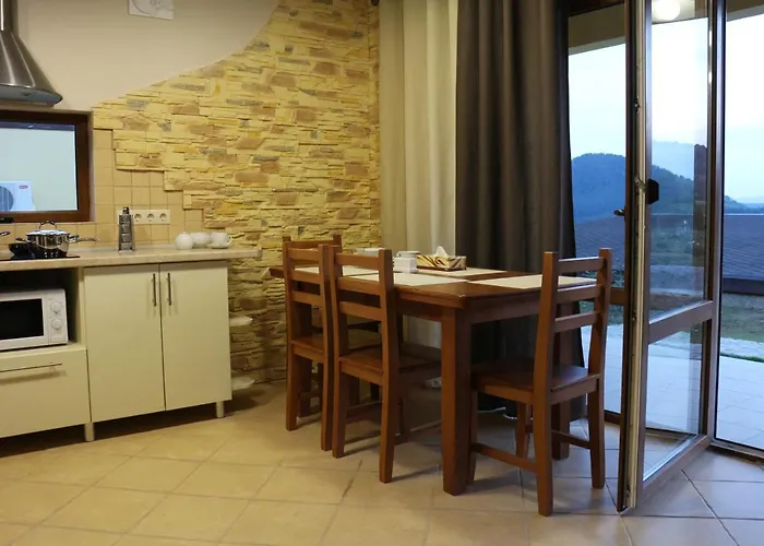 West Wood Aparthotel