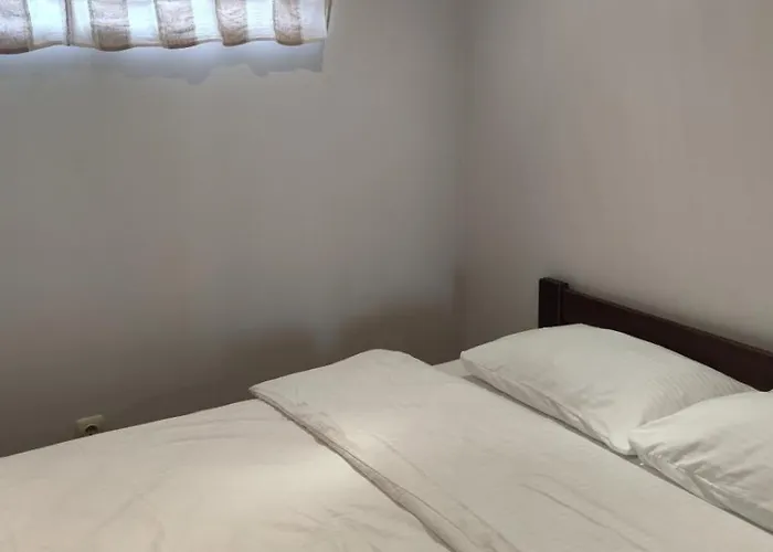 West Wood Aparthotel